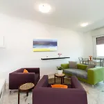 아파트 Sea House With Parking 사보나