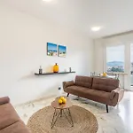 Apartment Sea House With Parking *