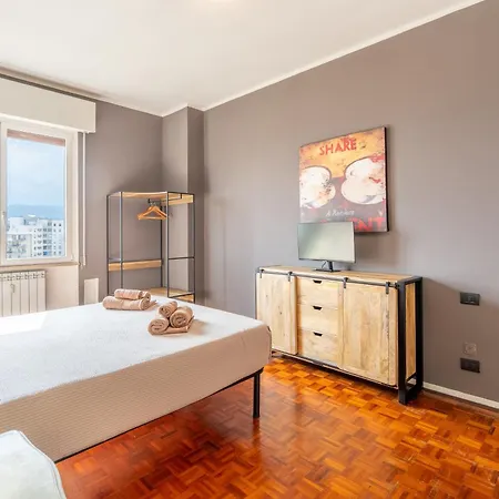 Sea House With Parking * Savona