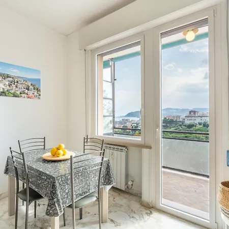 Sea House With Parking Savona