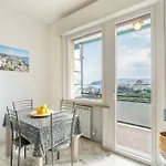 Sea House With Parking Savona